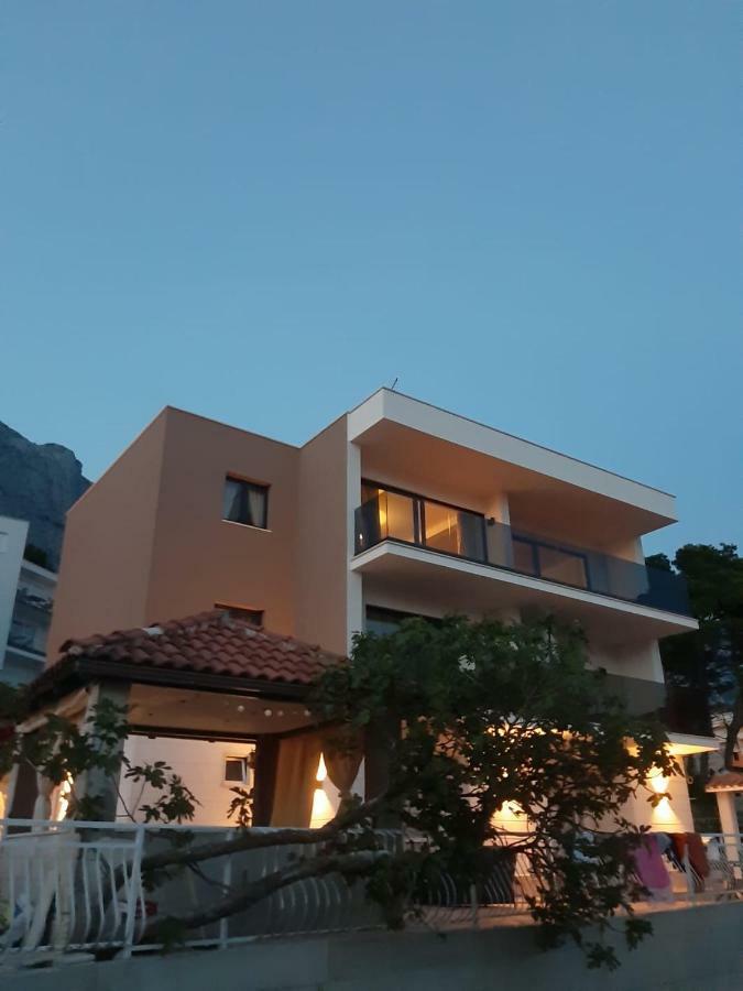 Apartmani Arapovic Baška Voda Exteriör bild