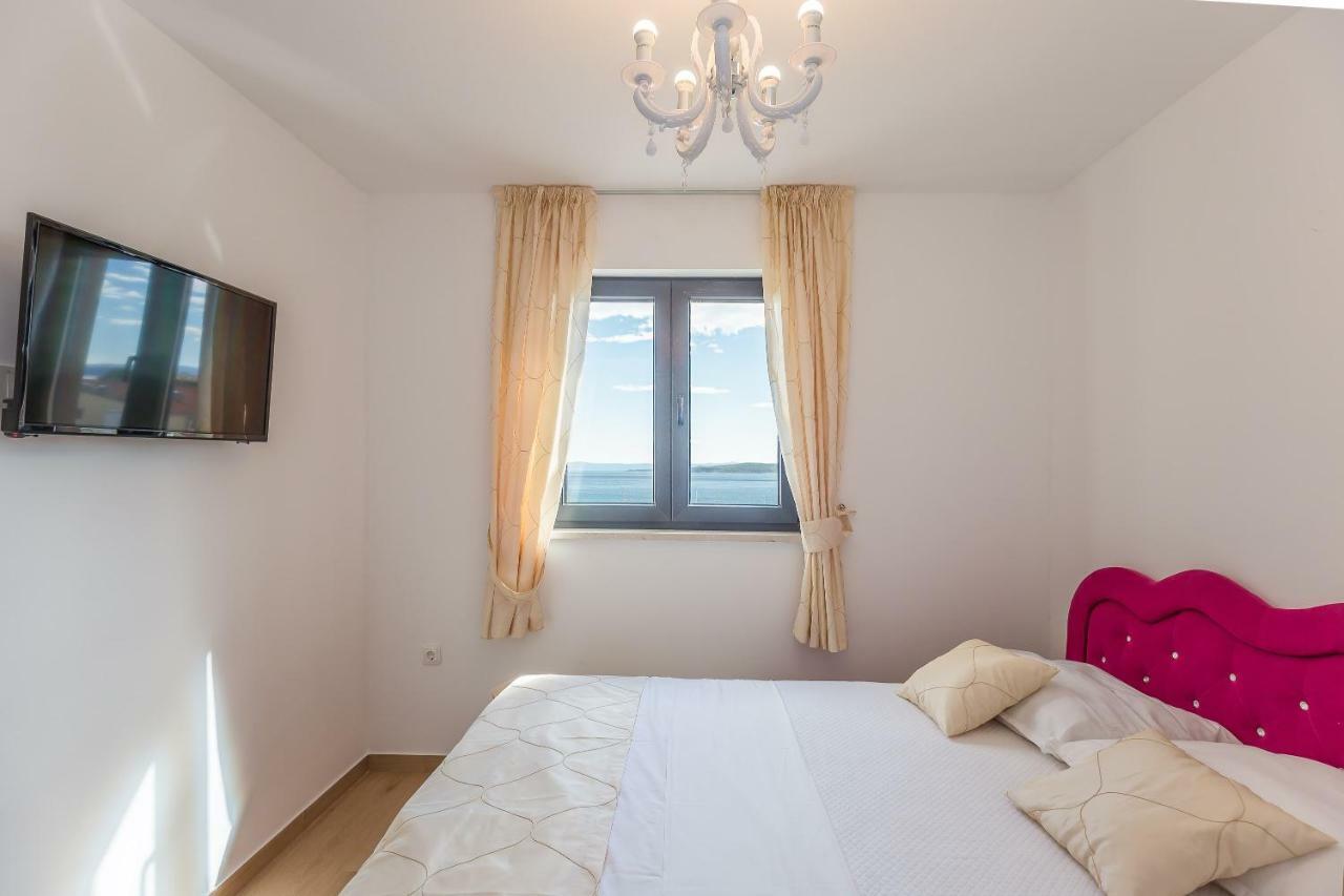 Apartmani Arapovic Baška Voda Exteriör bild
