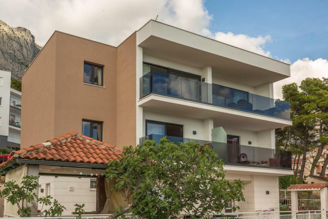 Apartmani Arapovic Baška Voda Exteriör bild