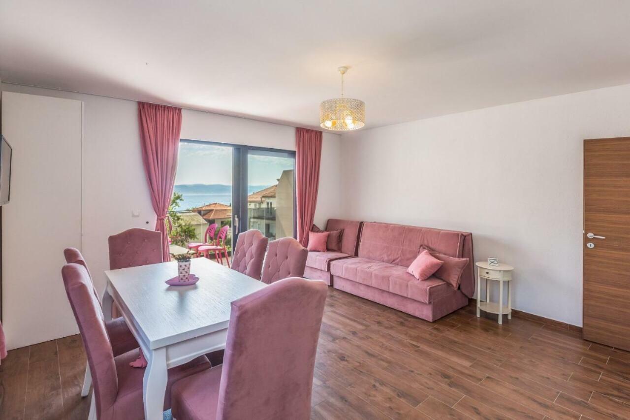 Apartmani Arapovic Baška Voda Exteriör bild